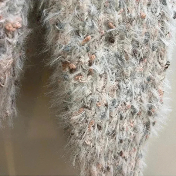 Abound women fluffy soft multicolor sweater size medium NEW long sleeve - Picture 2 of 8